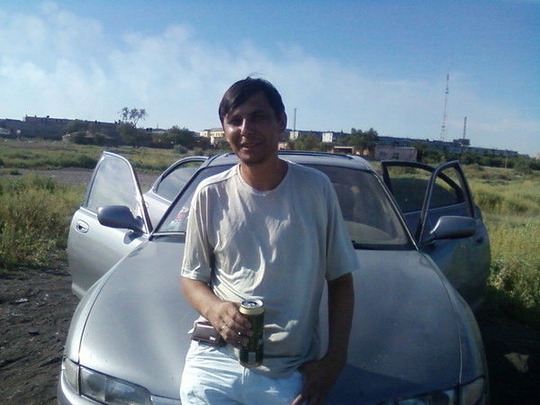 Анатолий Бежанов