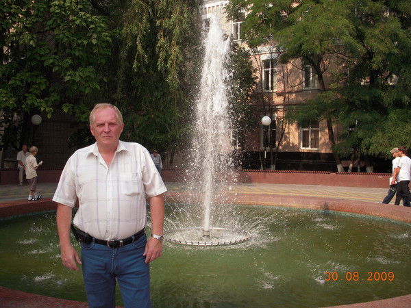 Павел Агафонов