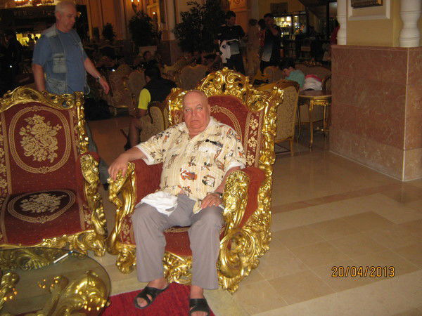 Борис Толмасов