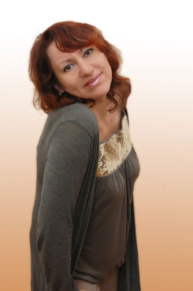 Елена Покладок