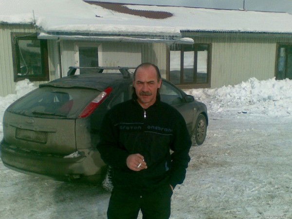 Олег Петров