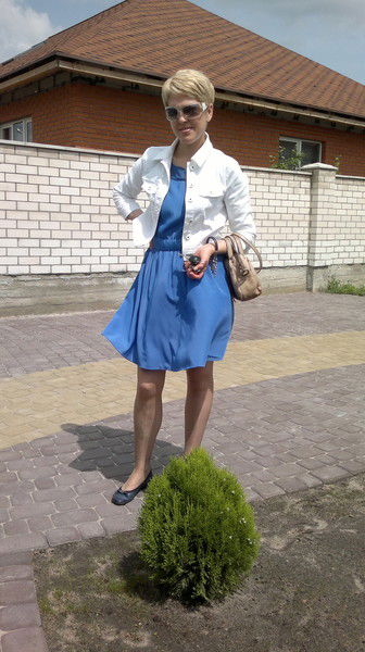 Елена Золотарь