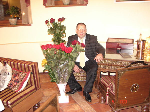 Александр Захаров