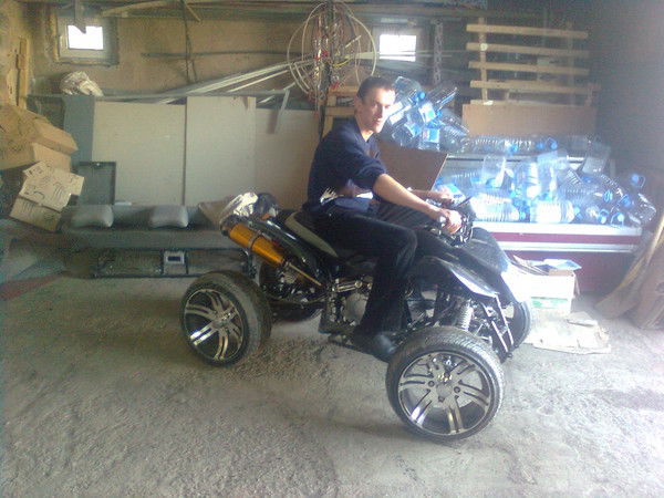 Женя Матвеев