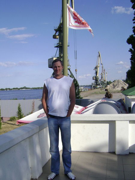 Олег Отрощенко