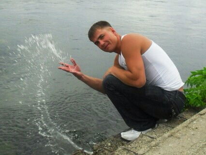 Максим Ермолаев