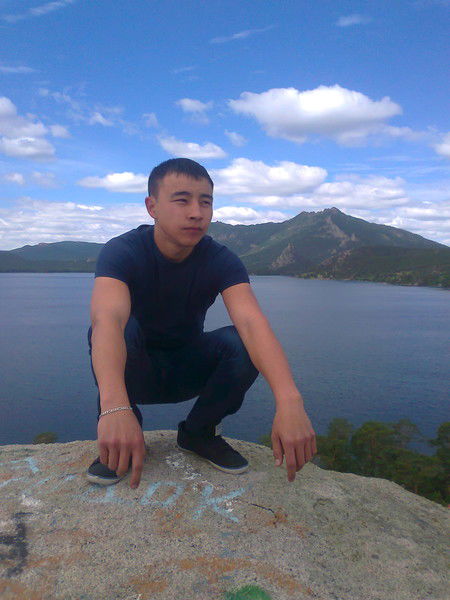 Tима Сакенов