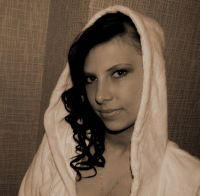 Оленька Носова