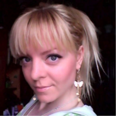 Алена Никишова