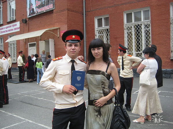 Александр Живов