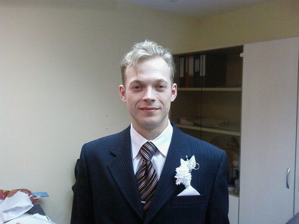 Владимир Волгин