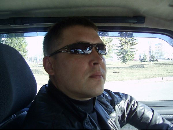 Денис Антонов