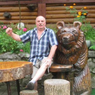 Виктор Антонов