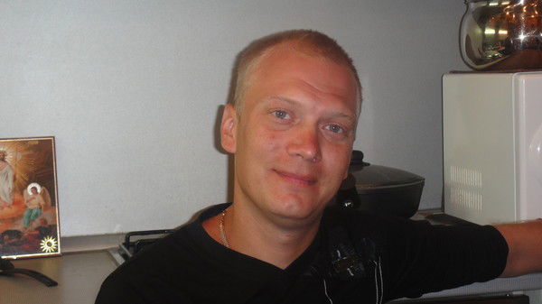 Антон Медведев