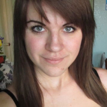 Алина Ворожбит