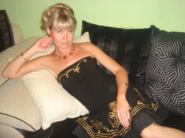 Елена Замятина