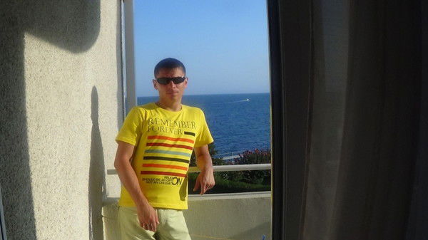 Игорь Новиков