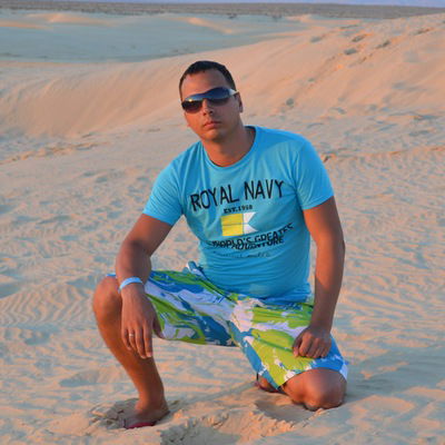 Максим Маслов