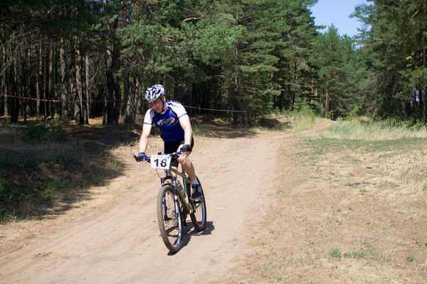 Анатолий Старцев