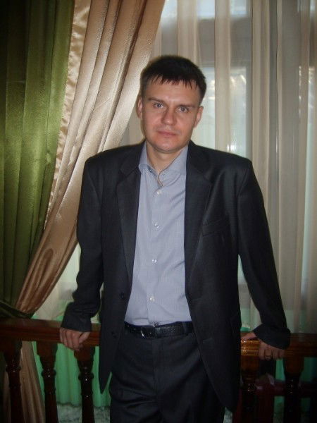 Дмитрий Максимов