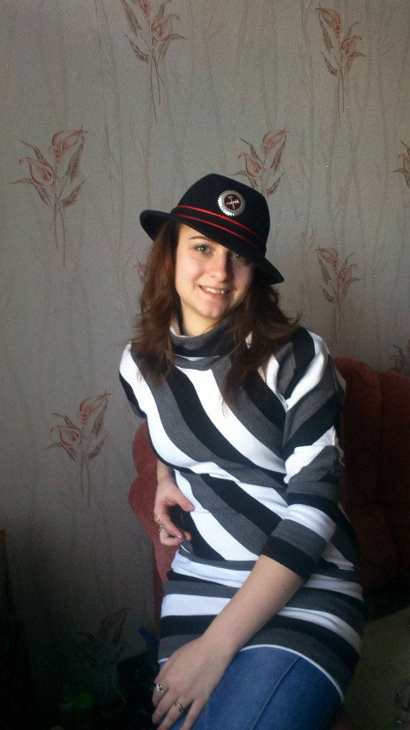 Оленька Малышева