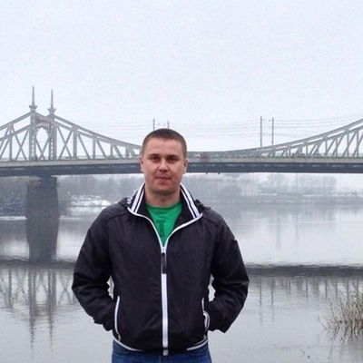 Иван Романенко