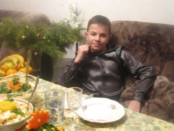 Aзим Аларханов