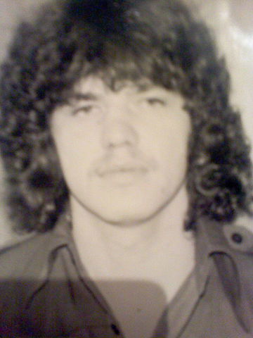 Виктор Петров