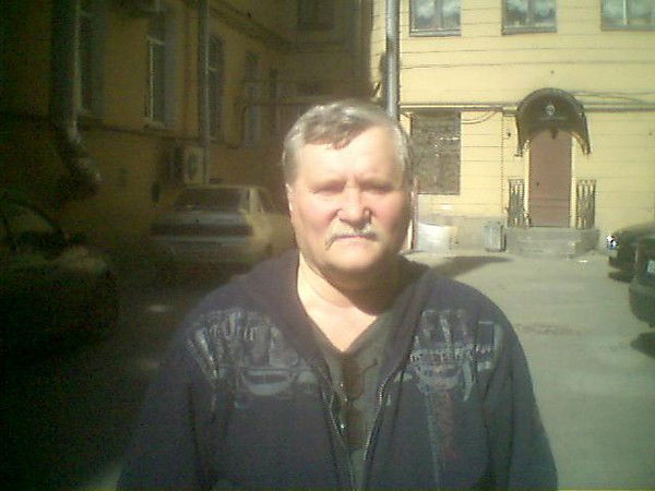 Александр Иванов