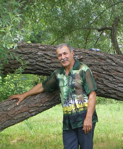 Курбонали Гулаезов