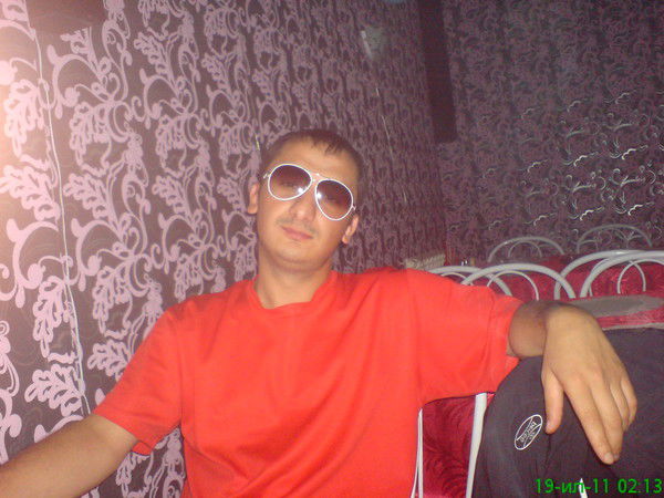 {V}Турал Бик