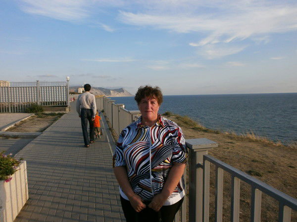 Елена Кутырева