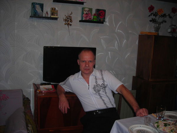 Александр Титов