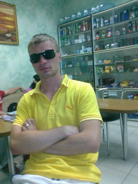 Макс Захаров