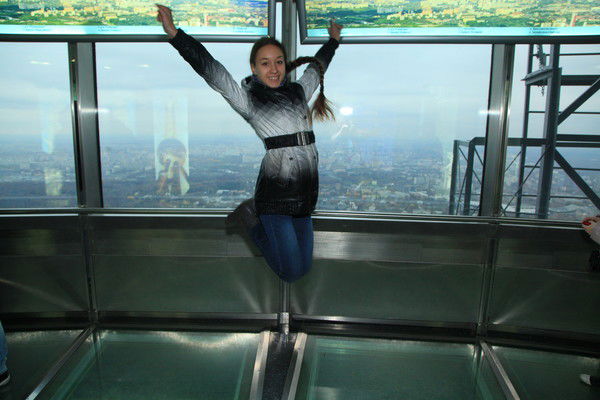 Лена Лопоносова