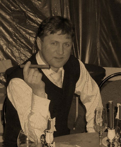 Александр Глотов