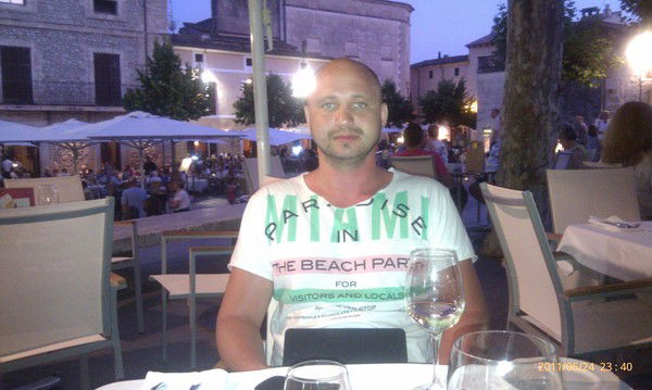 Виктор Локтионов