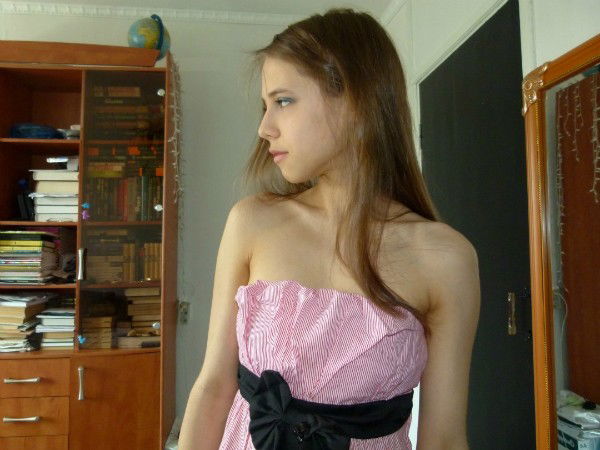 Аста Кирсанова