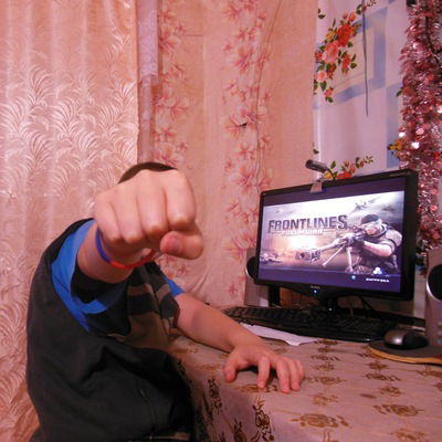 Максим Волков