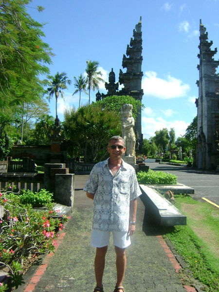 Леонид Строганов