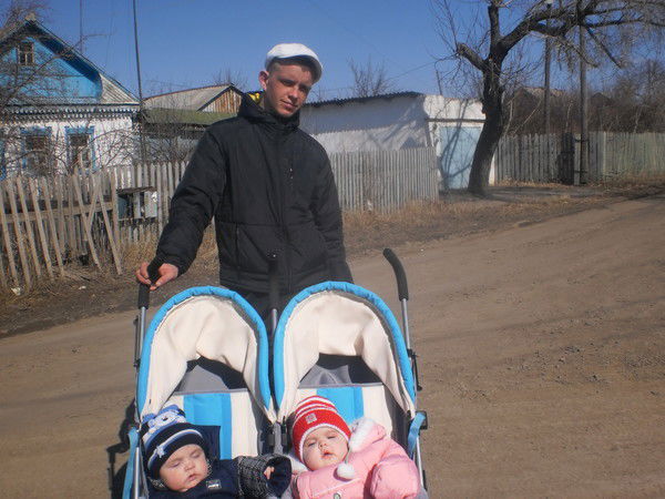 Женя Барков