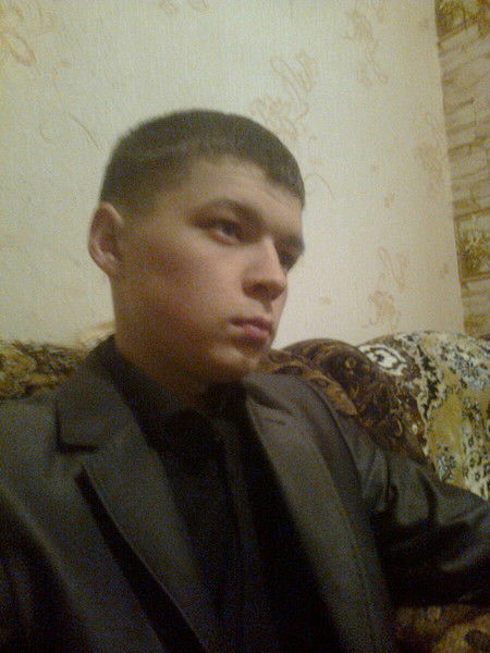 Макс Николаев