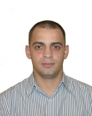 Максим Петров