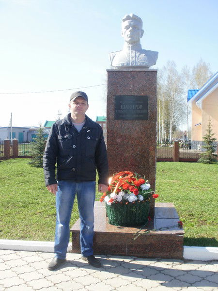 Руслан Анваров