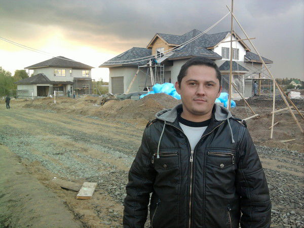 Леонид Голуб