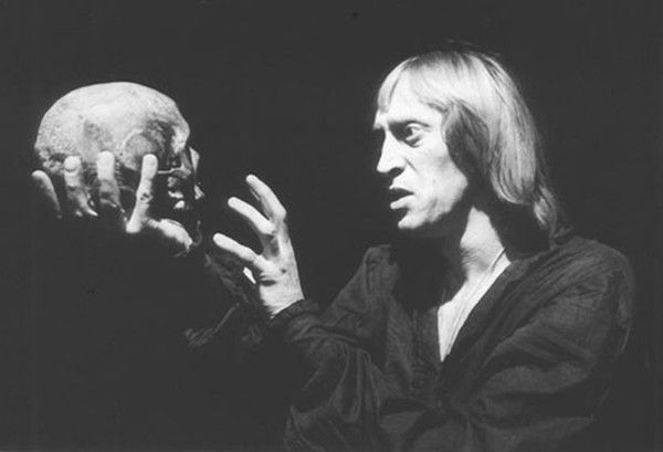 Валентин Романов