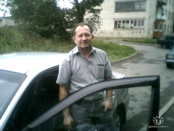 Владимир Макеев