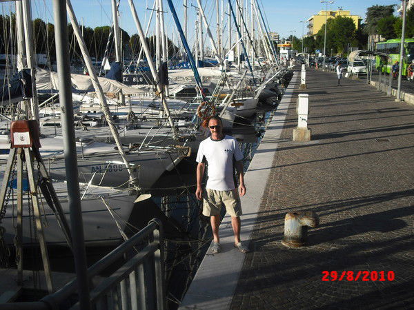 Boss@(111 Boss@(111)