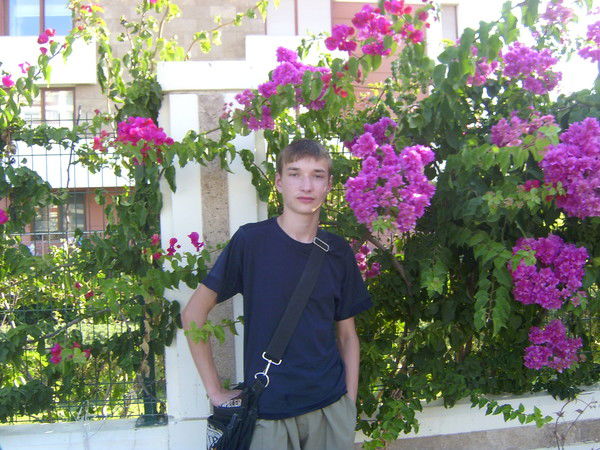 Павел Ткаченко