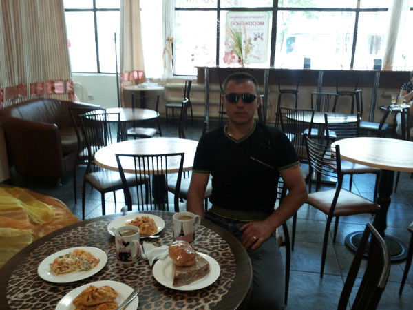 Олег Рыбков